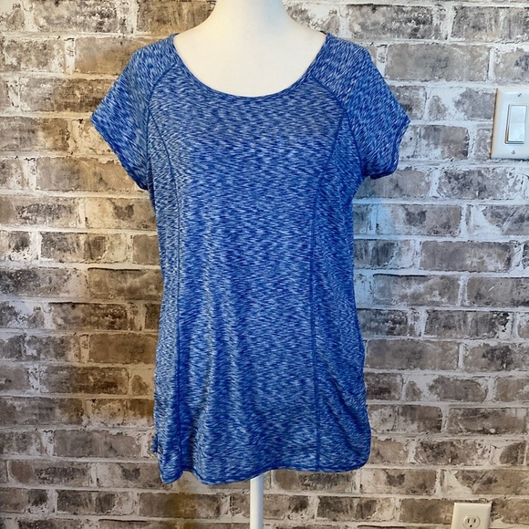 Calvin Klein Performance tee. Size L. Quick dry. Blue. Peekaboo back. - Picture 1 of 13